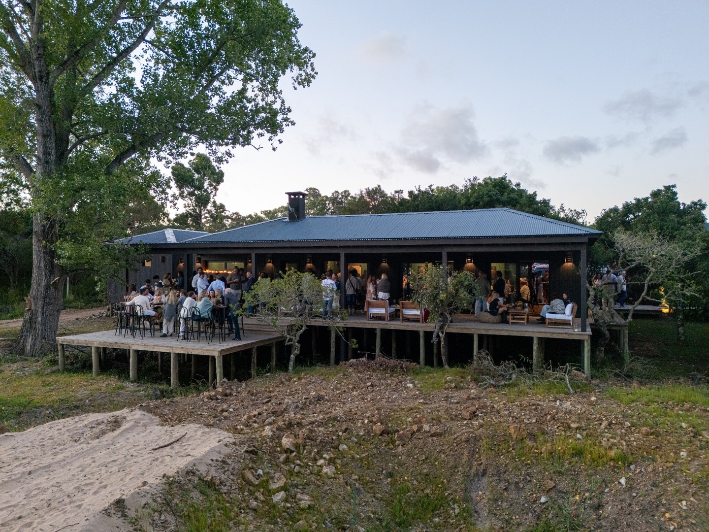 clubhouse-exterior-CyDbZpdZ