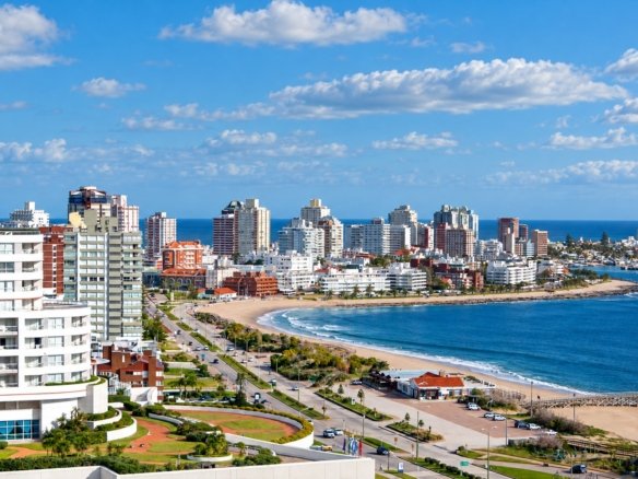 Vista panorámica de Punta del Este y Playa Mansa desde Gala Tower